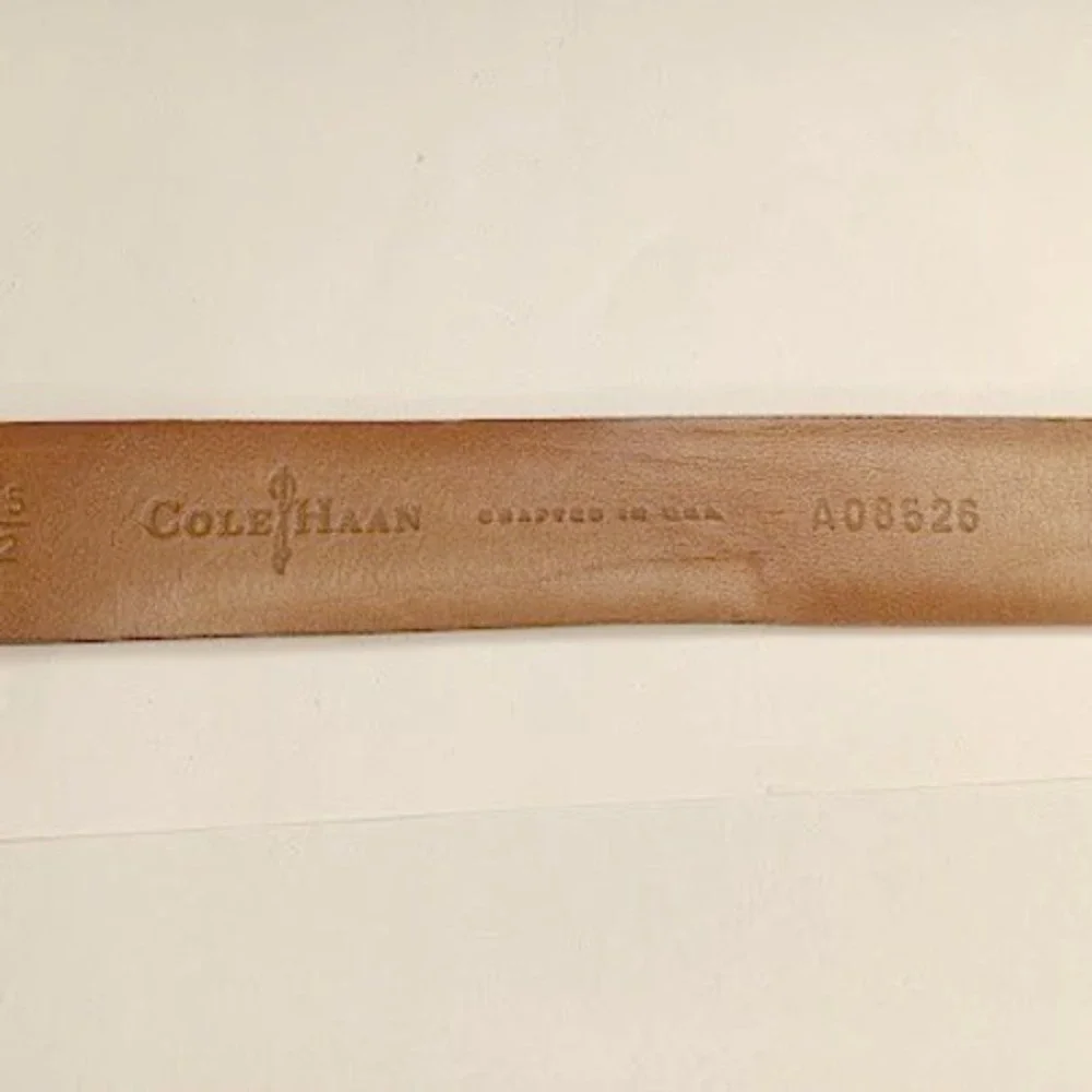 Cole Haan Leather Belt Mens 42 Brown Excellent Pebbled Solid Brass Italy A08526